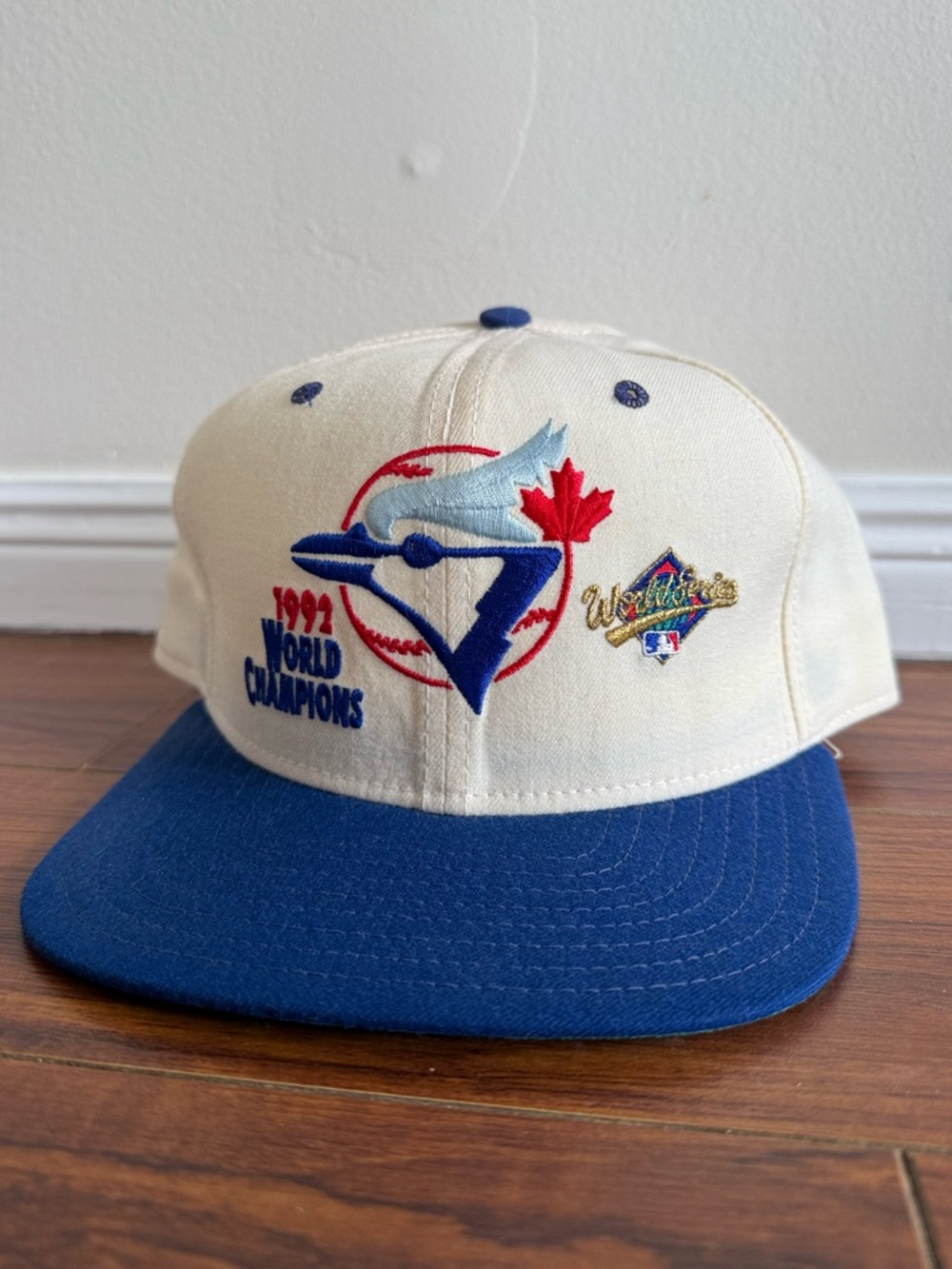 Vintage 1992 Toronto Blue Jays World Series Champions hat New Era DuPont visor
